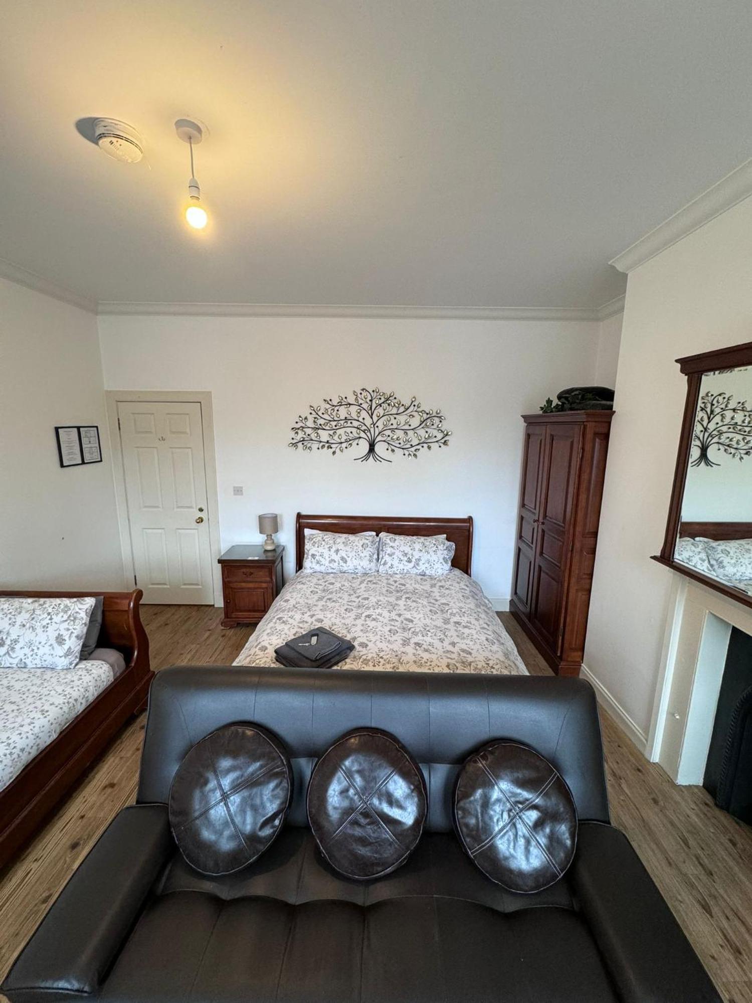 Parade School Guest Rooms Berwick Upon Tweed ภายนอก รูปภาพ